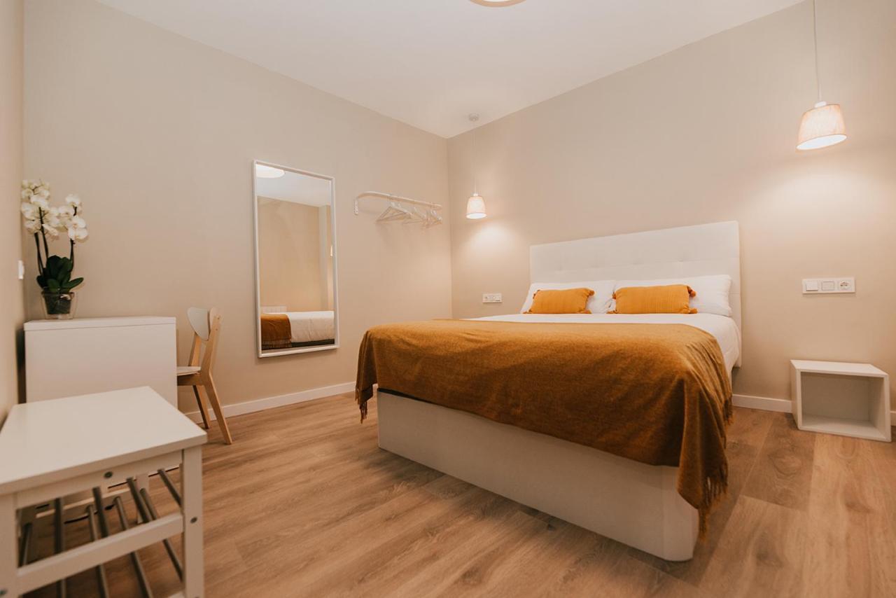Apartamentos BURGOSUITES Bagian luar foto