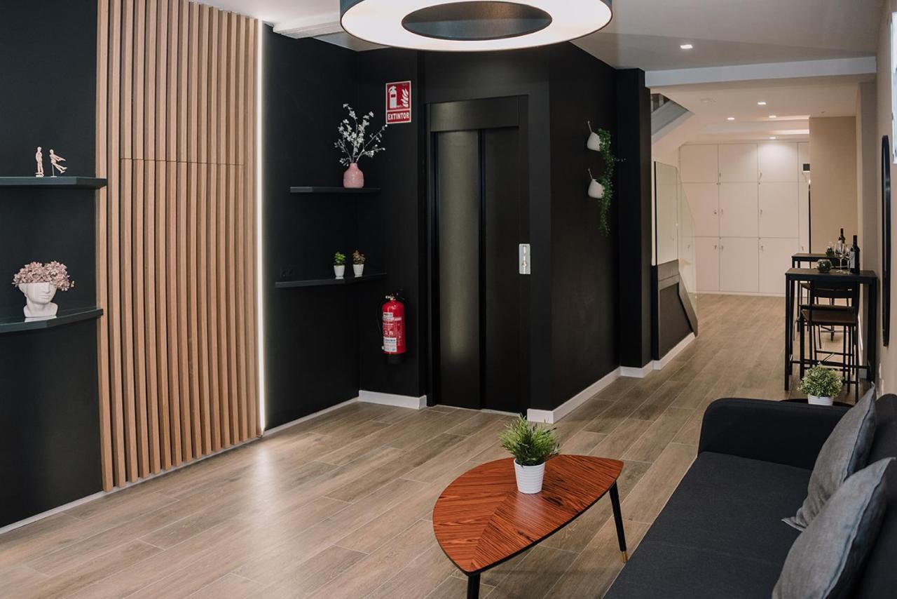 Apartamentos BURGOSUITES Bagian luar foto