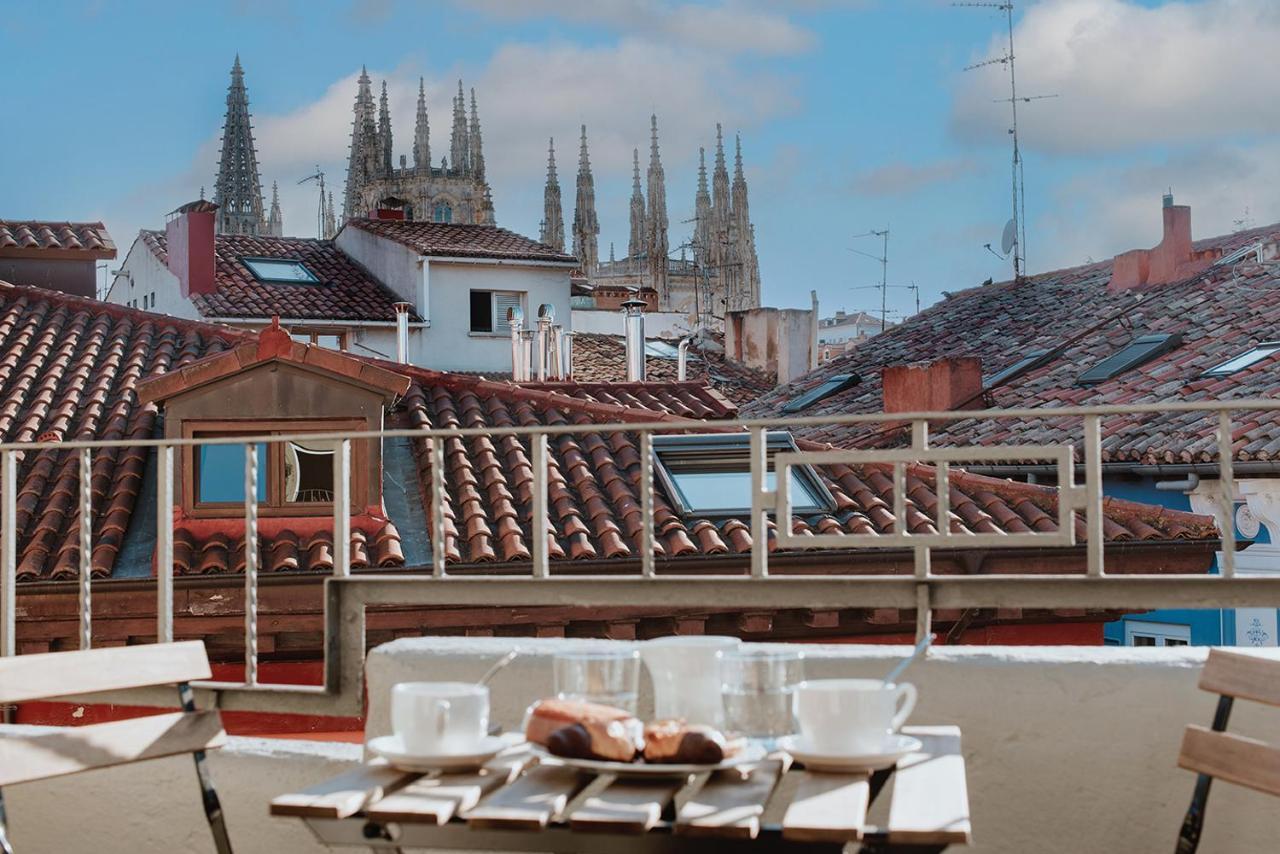 Apartamentos BURGOSUITES Bagian luar foto