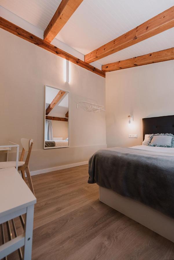 Apartamentos BURGOSUITES Bagian luar foto